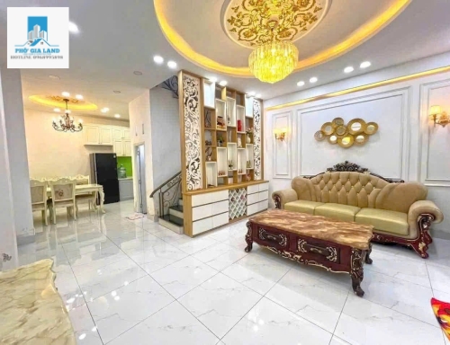 NHÀ MỚI FULL NỘI THẤT - GẦN COOP.MART - HUỲNH TẤN PHÁT , QUẬN 7 . 