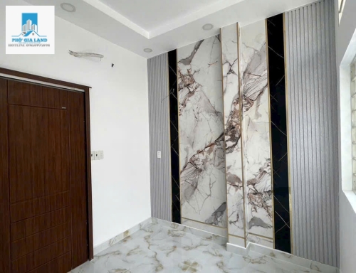 BÁN NHÀ HẺM 64 - GẦN CHỢ BÙI VĂN BA - QUẬN 7 CŨ .