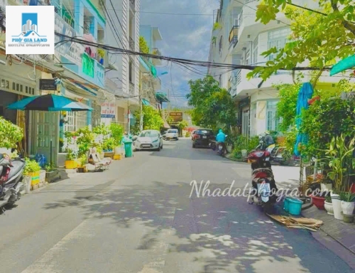MẶT TIỀN KINH DOANH LÝ PHỤC MAN - GẦN TRẠM METRO ECO GREEN - QUẬN 7 . 