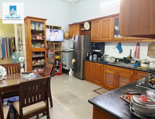 BÁN NHÀ 3 TẦNG HẺM XE HƠI - LÂM VĂN BỀN - QUẬN 7 . 
