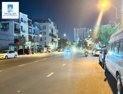 MẶT TIỀN PHÚ THUẬN 30M - THÔNG ĐÀO TRÍ - QUẬN 7 . 