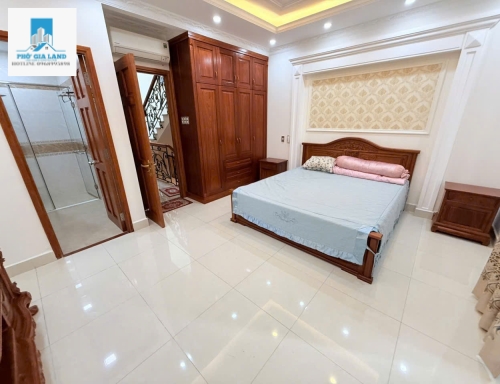 CHO THUÊ NHÀ ĐƯỜNG D7 - KDC PHẠM HỮU LẦU , QUẬN 7 .