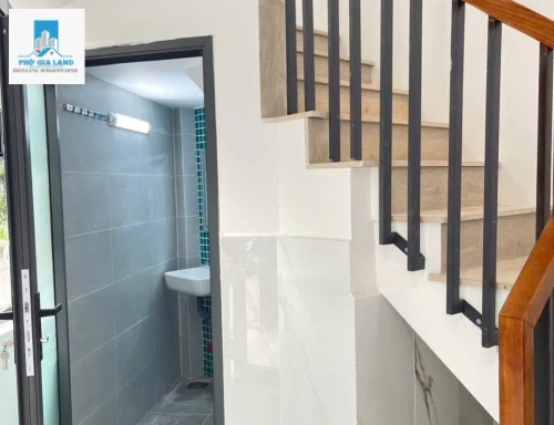 CHO THUÊ NHÀ MẶT TIỀN ĐƯỜNG, KINH DOANH - GẦN SIÊU THỊ GO QUẬN 7. 