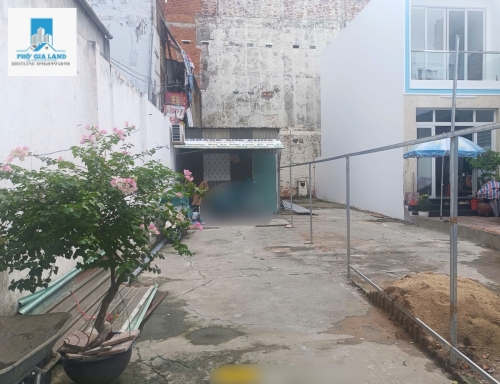 BÌNH THẠNH : MẶT TIỀN ĐƯỜNG NHỰA XE Ô TÔ - BÌNH QUỚI . 