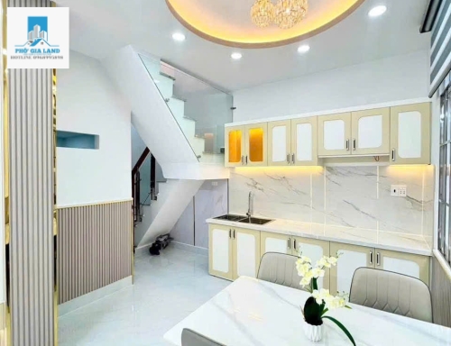 NHÀ BÈ : SỔ HỒNG - CÔNG CHỨNG NHÀ NƯỚC - XE HƠI ĐIỆN VINFAS 3 ĐẾN TẬN NƠI .