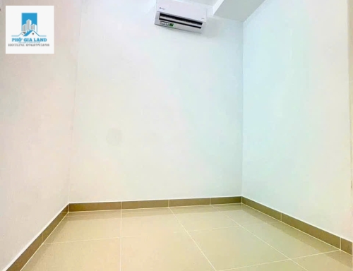 NHÀ BÈ : SỔ HỒNG - CÔNG CHỨNG NHÀ NƯỚC - XE HƠI ĐIỆN VINFAS 3 ĐẾN TẬN NƠI .