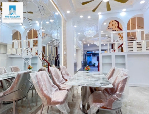 MẶT TIỀN HẺM XE HƠI 12M - HUỲNH TẤN PHÁT , NHÀ BÈ .