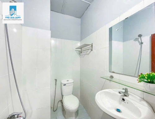 MẶT TIỀN LÝ PHỤC MAN – 6 TẦNG – 14 PHÒNG – ĐANG CHO THUÊ 40TR/THÁNG