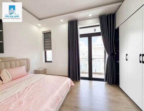 PHÚ THUẬN : NHÀ 3 TẦNG - HUỲNH TẤN PHÁT - GẦN CO.OP MART QUẬN 7 .