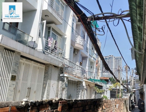 BÁN NHÀ NGAY CHỢ LÝ PHỤC MAN - CÁCH CHỢ CHỈ 17M .