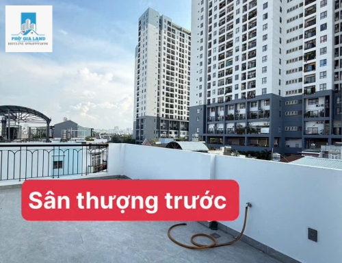 NHÀ 4 TẦNG , SÂN THƯỢNG RỘNG - LÂM VĂN BỀN , QUẬN 7 .