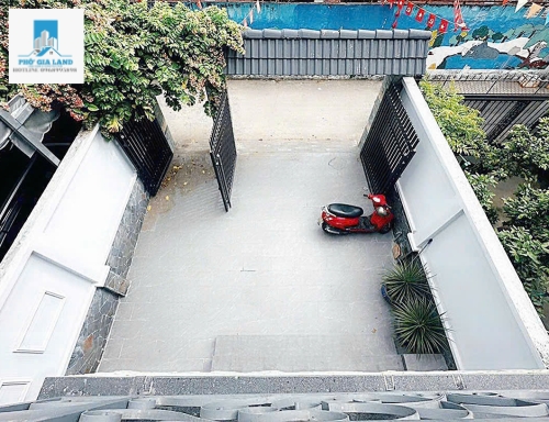 HẠ GIÁ BÁN GẤP - NHÀ PHỐ HUỲNH TẤN PHÁT , QUẬN 7 . 