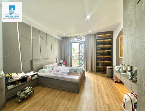 NHÀ 2 TẦNG, FULL NỘI THẤT - LÊ VĂN LƯƠNG - QUẬN 7 . 