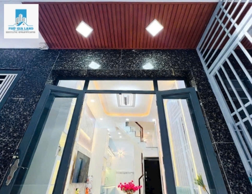 NHÀ 3 TẦNG - HẺM 77 CHUYÊN DÙNG CHÍNH , QUẬN 7 .