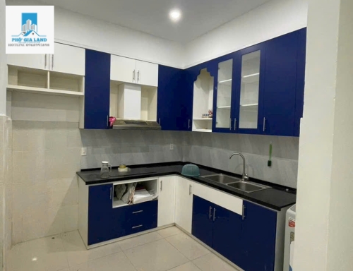 BÁN NHÀ HẺM 30 LÂM VĂN BỀN - TÂN KIỂNG , QUẬN 7 .