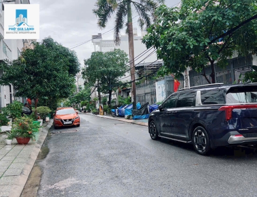 NHÀ PHỐ HIỆN ĐẠI - KHU VIP HUỲNH THỊ ĐỒNG , NHÀ BÈ . 