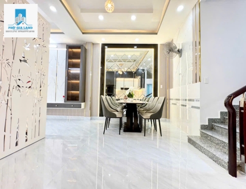 NHÀ MỚI FULL NỘI THẤT - HẺM XE HƠI - HUỲNH TẤN PHÁT , NHÀ BÈ . 