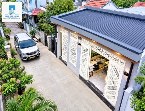 NHÀ VƯỜN GÓC 2 MẶT THOÁNG – ĐẸP NHƯ RESORT MINI - NHÀ BÈ .