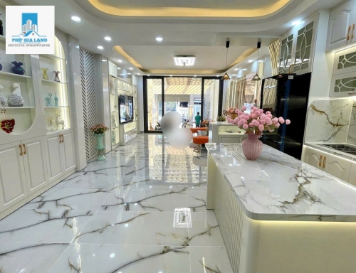  NHÀ BÈ : BÁN NHÀ MẶT TIỀN ĐƯỜNG KINH DOANH - XE CONTAINER -XE TẢI LƯU THÔNG THOẢI MÁI .