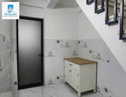 QUẬN 7 : NHÀ MỚI VỪA Ở VỪA CÓ THU NHẬP PHÒNG TRỌ – 8 PHÒNG . 
