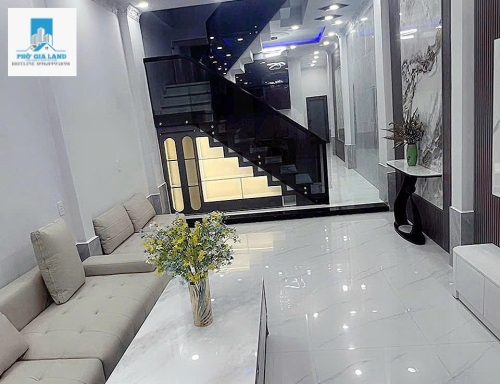 QUẬN : NHÀ PHỐ GẦN CHỢ LÝ PHỤC MAN  – NHÀ MỚI - DỌN VỀ Ở NGAY . 