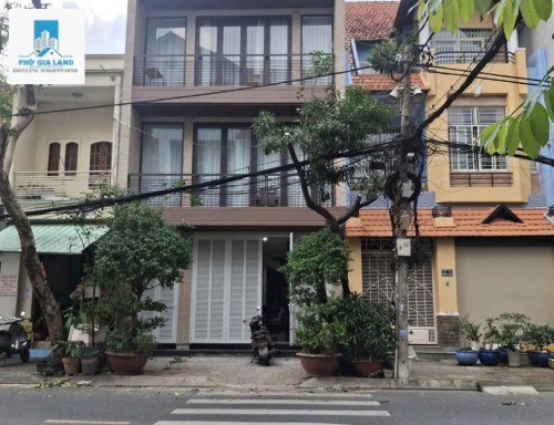 BÁN NHÀ MẶT TIỀN ĐƯỜNG SỐ TÂN QUY ĐÔNG - QUẬN 7 . 