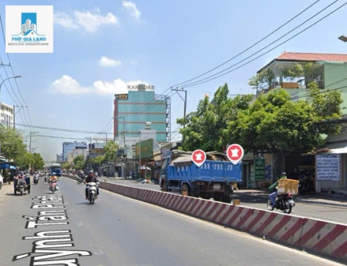 MẶT TIỀN ĐƯỜNG HUỲNH TẤN PHÁT - GẦN GA METRO TÂN MỸ , QUẬN 7 .