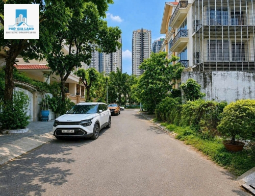 BÁN LÔ ĐẤT BIỆT THỰ - KDC HIM LAM , QUẬN 7 .