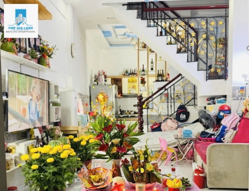NHÀ 2 TẦNG – TRẦN XUÂN SOẠN, Q7 – NỞ HẬU – SỔ RIÊNG .