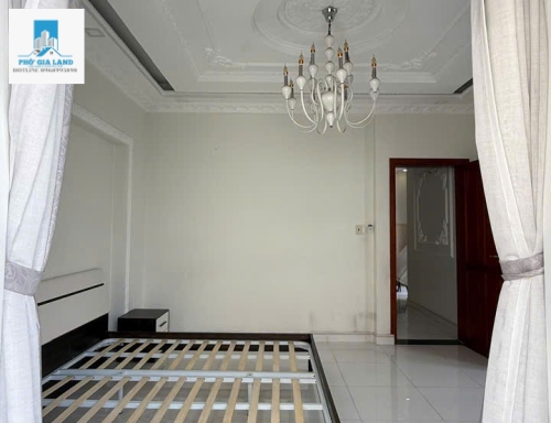 CHO THUÊ BIỆT THỰ FULL NỘI THẤT - LÊ THỊ CHỢ . 