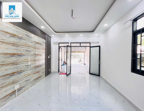 NHÀ MẶT TIỀN KINH DOANH ĐƯỜNG 20M HUỲNH TẤN PHÁT - NHÀ BÈ . 