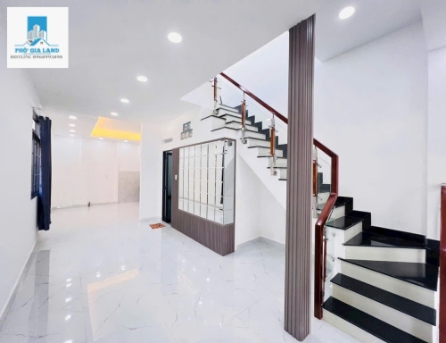 NHÀ MẶT TIỀN KINH DOANH ĐƯỜNG 20M HUỲNH TẤN PHÁT - NHÀ BÈ . 