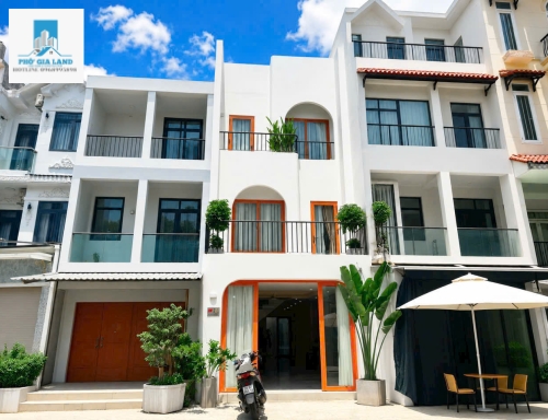 SIÊU PHẨM MẶT TIỀN HUỲNH THỊ ĐỒNG - FULL NỘI THẤT CAO CẤP - NHÀ BÈ .