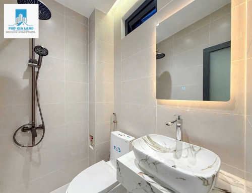 SIÊU PHẨM NHÀ MỚI HOÀN THIỆN - HẺM 803 HUỲNH TẤN PHÁT , QUẬN 7 . 