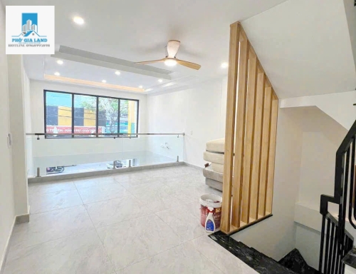 MẶT TIỀN LÂM VĂN BỀN - NHÀ 4 TẦNG - DÒNG TIỀN 36TR/ THÁNG . 