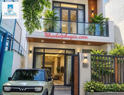 NHÀ BÁN HẺM XE HƠI - BÙI VĂN BA - GẦN KCX TÂN THUẬN, QUẬN 7 . 