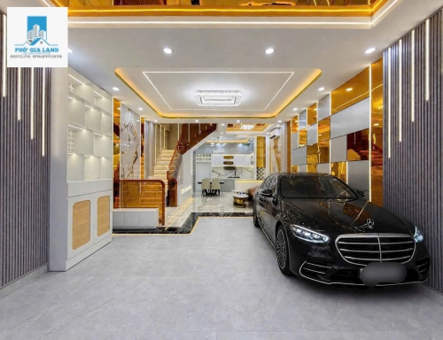 NHÀ PHỐ , XE HƠI ĐẬU TRONG NHÀ - PHÚ THUẬN , QUẬN 7 . 