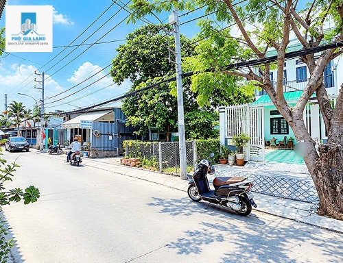NHÀ XE Ô TÔ NHỰA 7M - LÊ VĂN LƯƠNG , PHƯỚC KIỂN , NHÀ BÈ . 