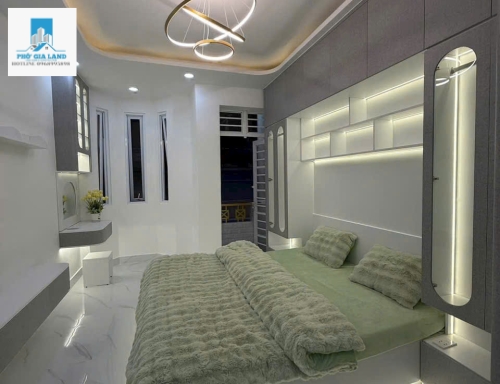 BIỆT THỰ HẺM XE HƠI - HUỲNH TẤN PHÁT , NHÀ BÈ . 