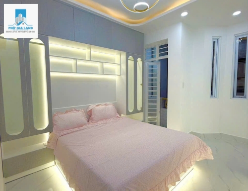 BIỆT THỰ HẺM XE HƠI - HUỲNH TẤN PHÁT , NHÀ BÈ . 