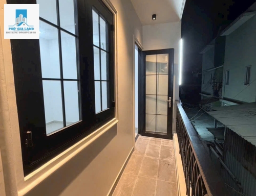 NHÀ 2 TẦNG, 3 PHÒNG NGỦ - NGUYỄN VĂN QUỲ, PHÚ THUẬN, QUẬN 7 . 