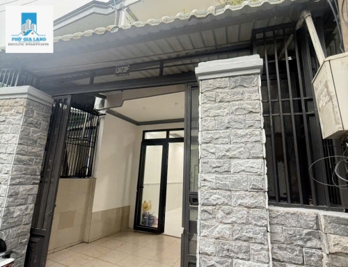 NHÀ HẺM VỪA Ở VỪA  KINH DOANH - HUỲNH TẤN PHÁT,  P. PHÚ THUẬN , QUẬN 7 .