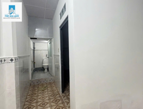 NHÀ HẺM VỪA Ở VỪA  KINH DOANH - HUỲNH TẤN PHÁT,  P. PHÚ THUẬN , QUẬN 7 .