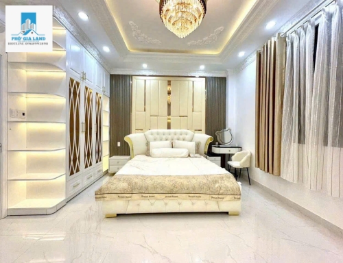NHÀ PHỐ GẦN PHÚ MỸ HƯNG - FULL NỘI THẤT - KDC ĐỒNG BỘ . 