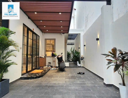 BÁN BIỆT THỰ KDC BỘ CÔNG AN - P. PHÚ THUẬN , QUẬN 7 . 