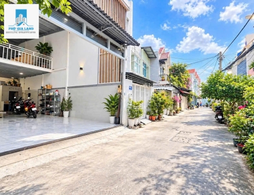 BÁN ĐẤT TẶNG NHÀ CẤP 4 CÒN Ở ĐƯỢC - HUỲNH TẤN PHÁT, NHÀ BÈ .