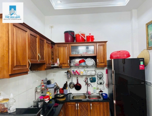 NHÀ ĐẸP HẺM XE HƠI 8M - THỊ TRẤN NHÀ BÈ . 