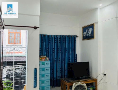 NHÀ ĐẸP HẺM XE HƠI 8M - THỊ TRẤN NHÀ BÈ . 