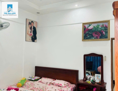 NHÀ ĐẸP HẺM XE HƠI 8M - THỊ TRẤN NHÀ BÈ . 