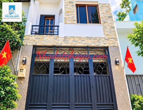 NHÀ ĐẸP 3 TẦNG Ô TÔ NGỦ TRONG NHÀ - HUỲNH TẤN PHÁT , QUẬN 7 . 